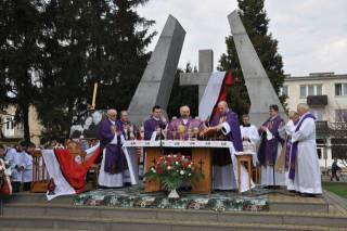 Msza w. przy Pomniku Jubileuszowym